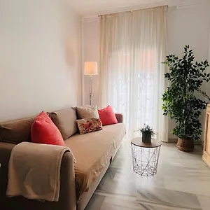 https://homely-malaga-atarazana.hotelsinnerja.org